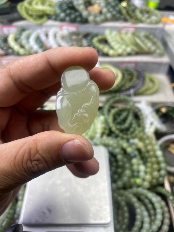 黄口料弥勒佛立体精雕潮流挂件