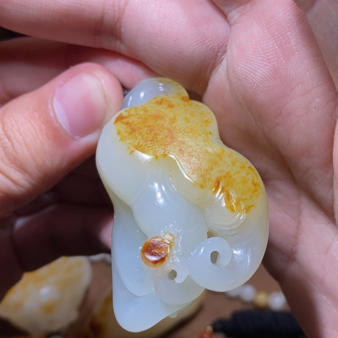 和田玉颈饰未镶嵌原****度