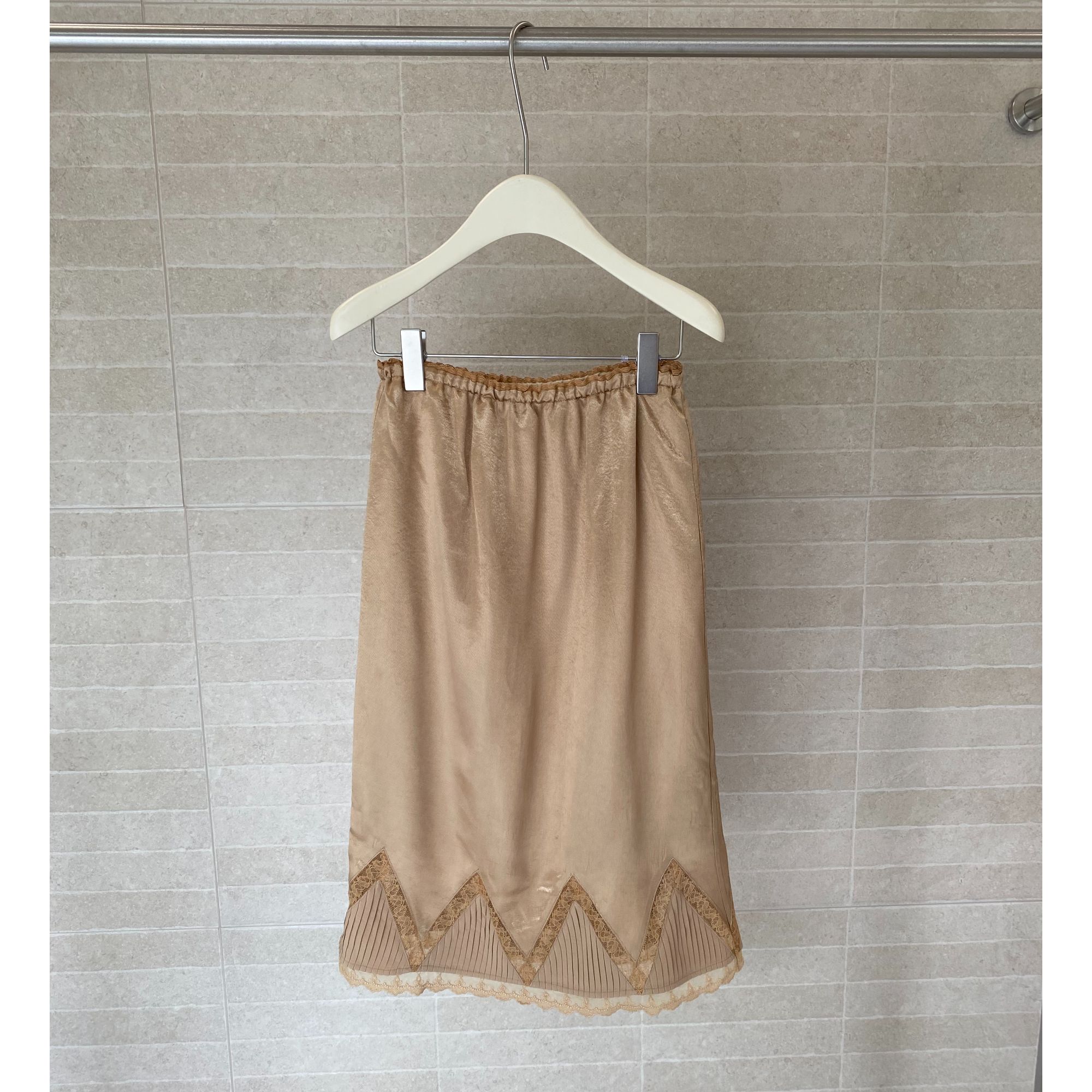 ICE DUST 蕾丝简约香槟色半裙25年冬25FWSK42DF——2380