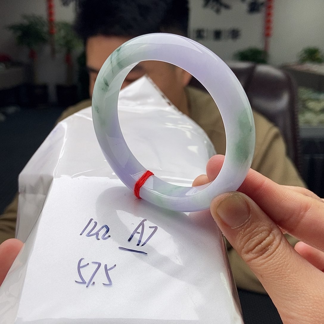 翡翠手镯未镶嵌拍一发一