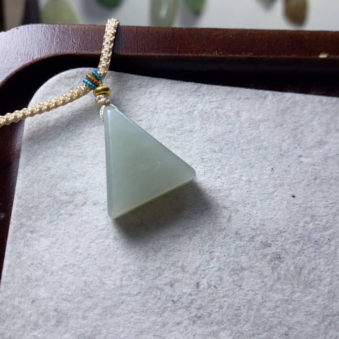 和田玉未镶嵌颈饰5