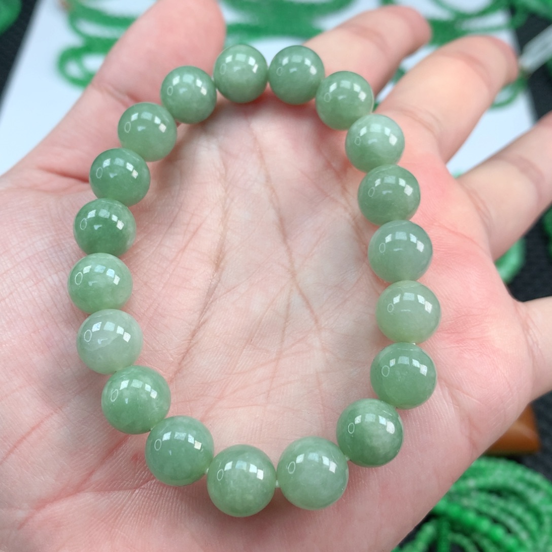 翡翠手链未镶嵌翡翠