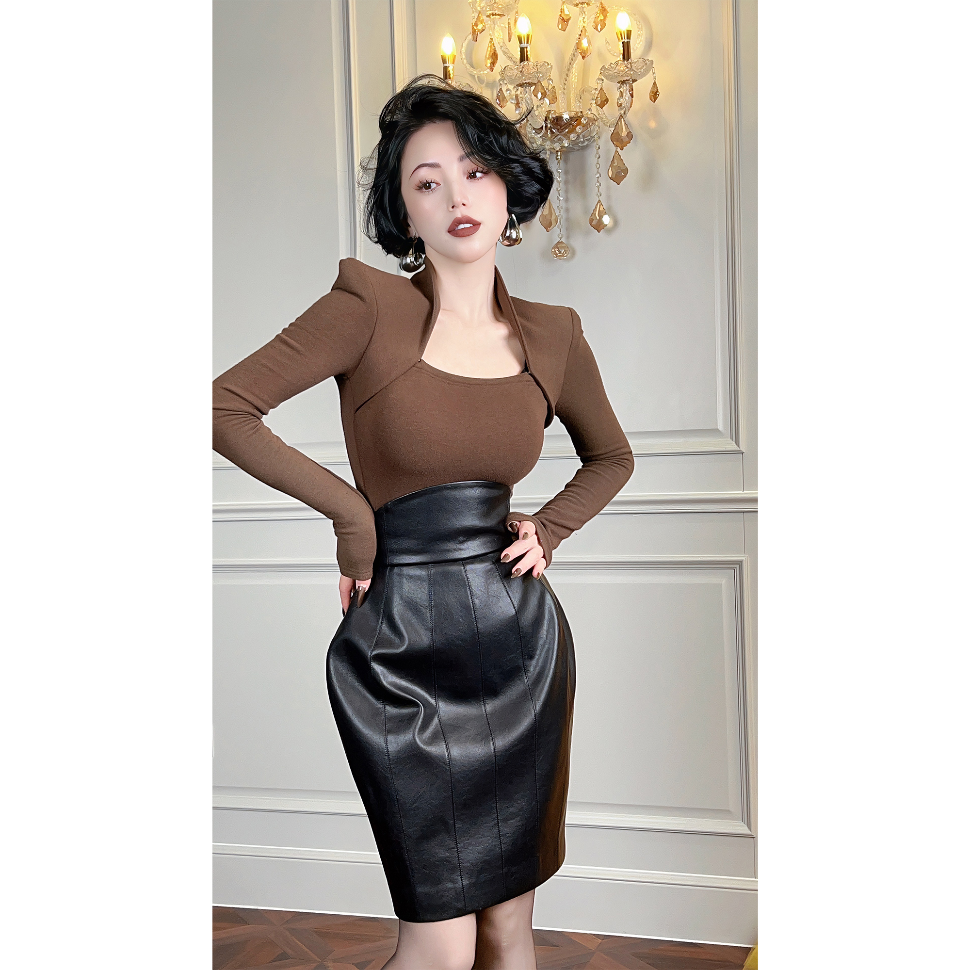 LYXJ【南法艺术】秋冬款磨毛加厚优雅法式立领收腰显瘦高弹打底衫