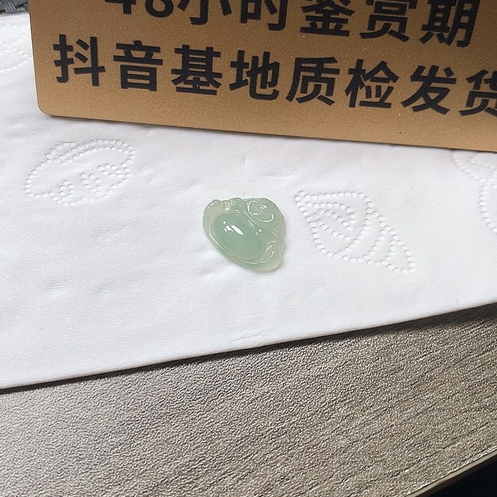 颈饰未镶嵌翡翠迷你佛