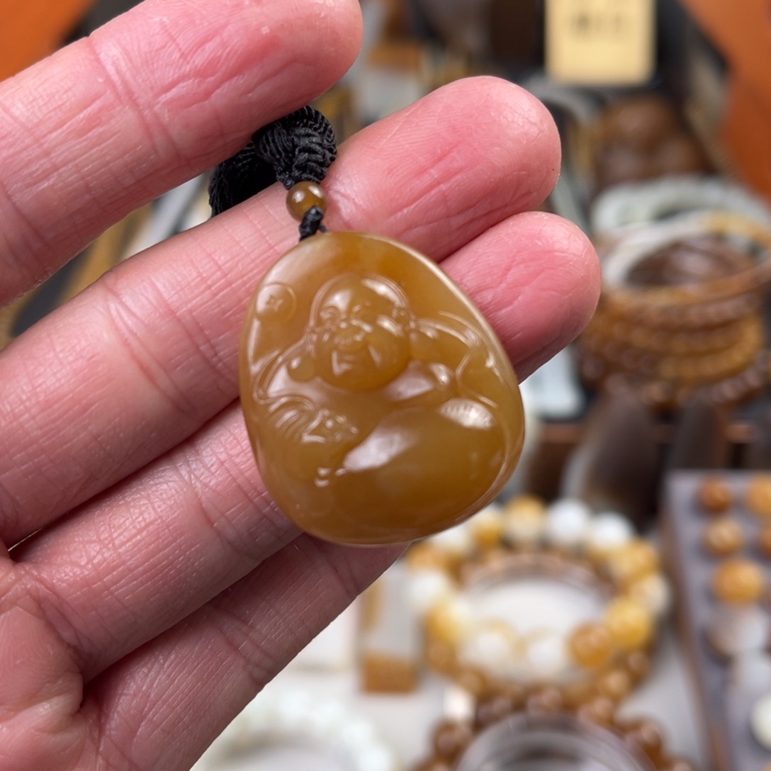 和田玉（糖玉）未镶嵌颈饰