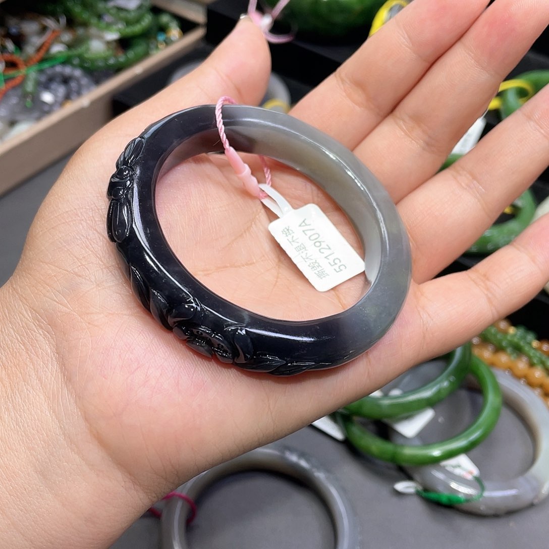 和田玉手镯56圈口28未镶嵌