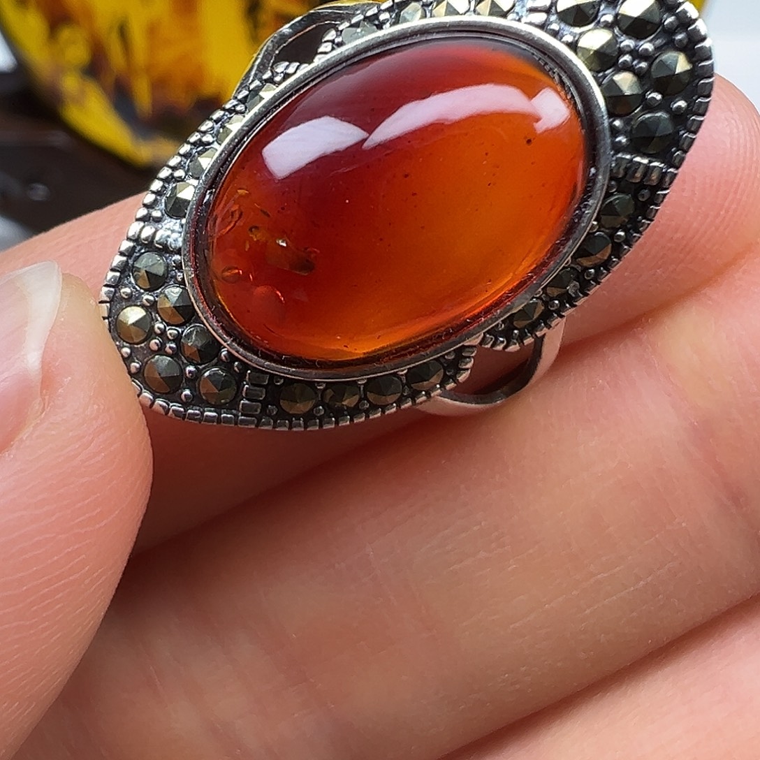 琥珀未镶嵌裸石琥珀血珀