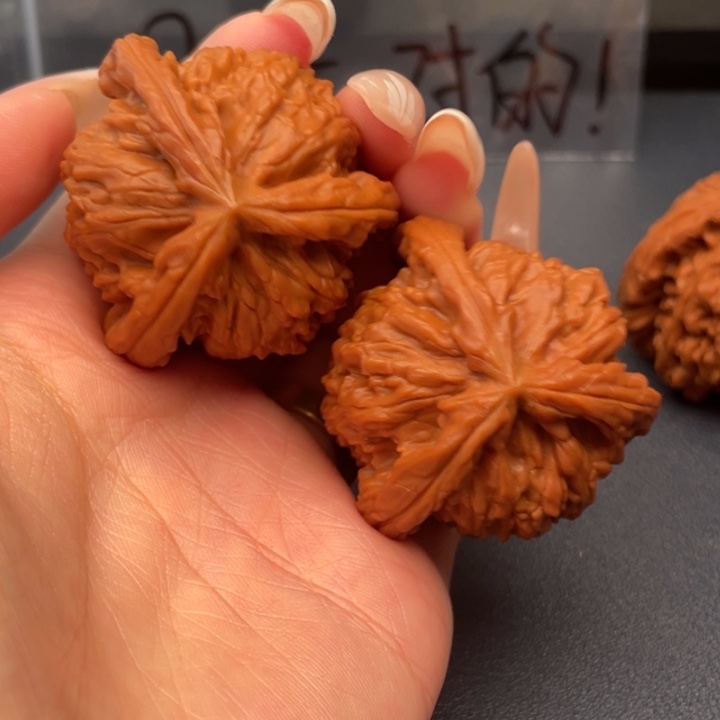 自***!吊坠文玩核桃白狮子