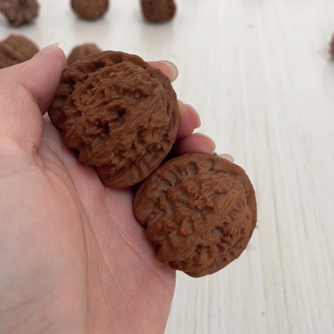 噼***啦文玩核桃吊坠白狮子43尺全品