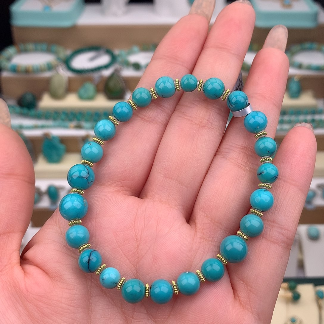 绿松石未镶嵌颈饰