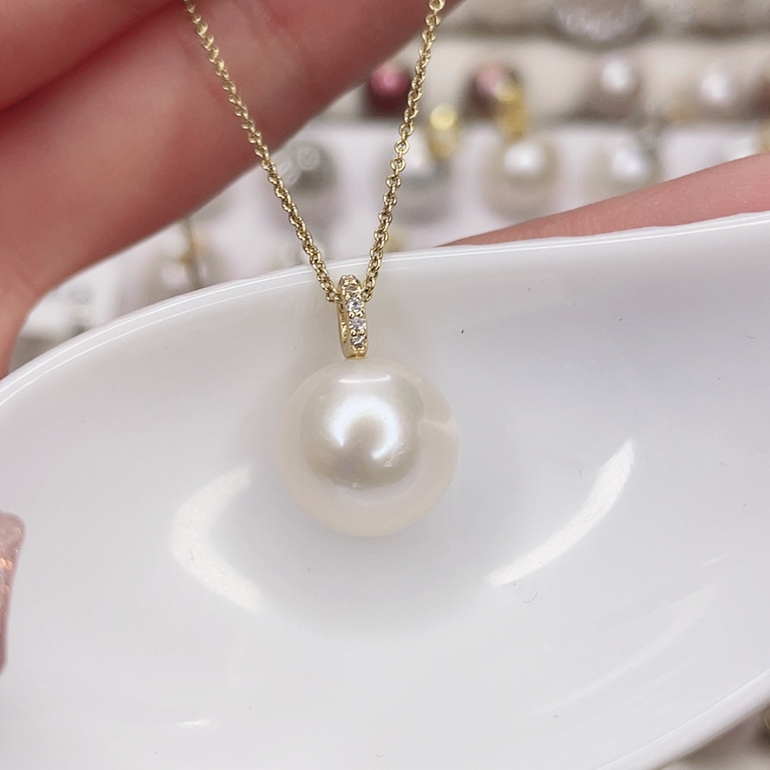 淡水珍珠吊坠(赠链)未镶嵌