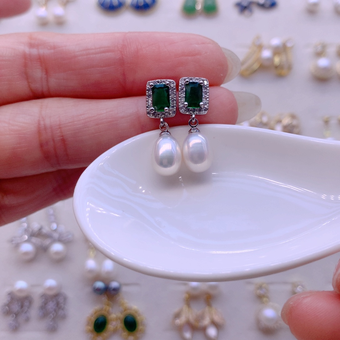 合金耳饰淡水珍珠