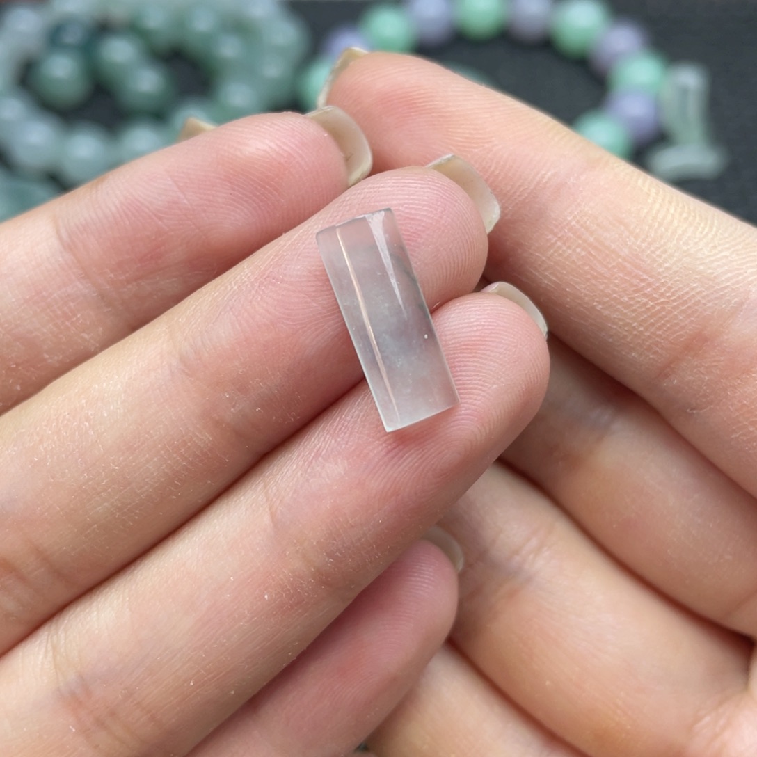 未镶嵌挂件翡翠  翡翠