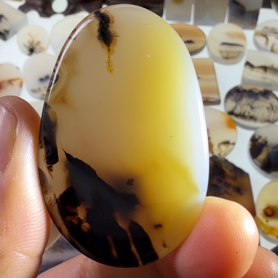 玛瑙/玉髓未镶嵌珠宝半成品