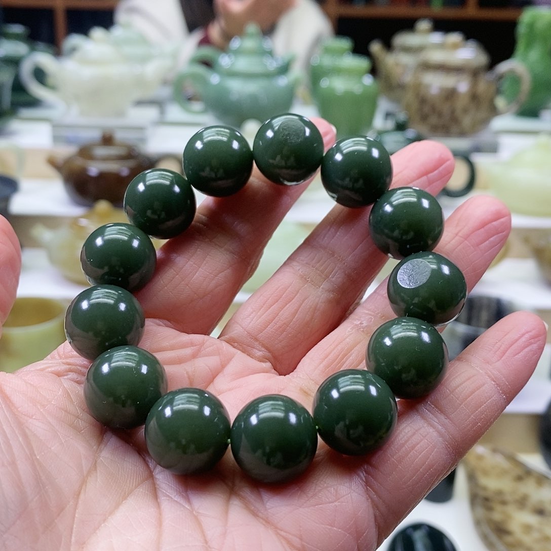 和田玉手串未镶嵌选****力