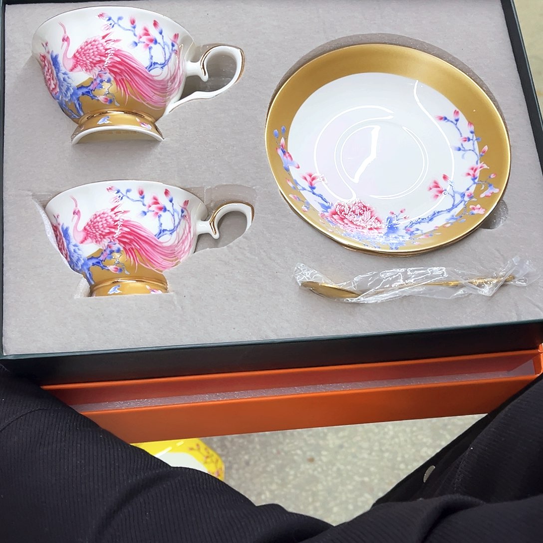 瓷。。。。。。。。。。。。。。。