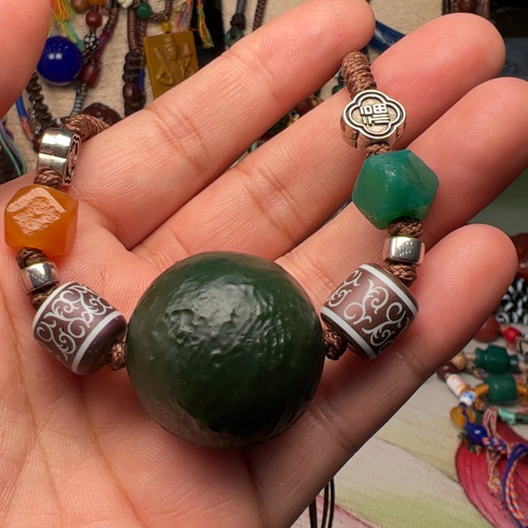 玛瑙/玉髓颈饰未镶嵌