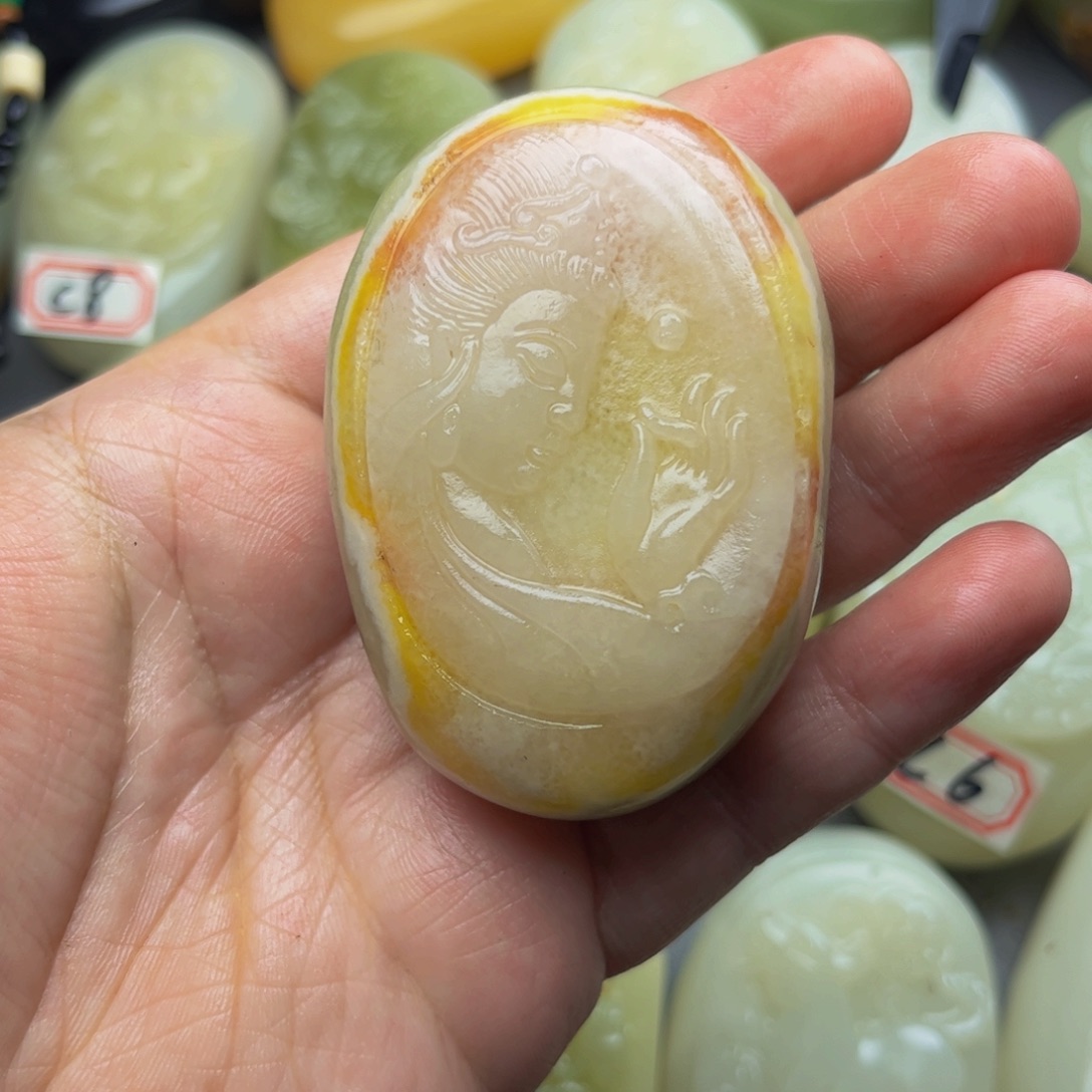 石材方解石手把件观音