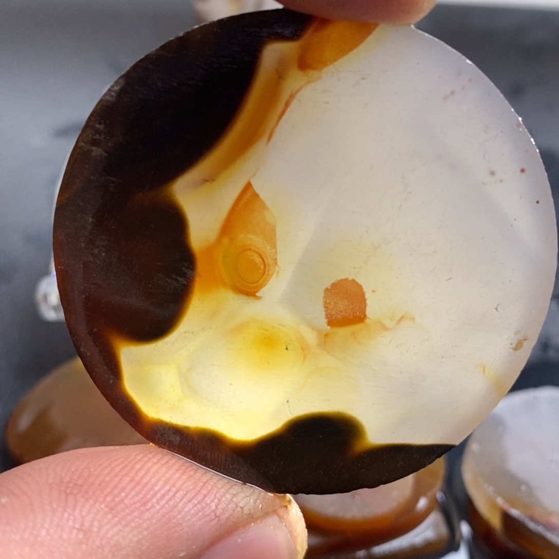 玛瑙/玉髓颈饰未镶嵌玉*聚