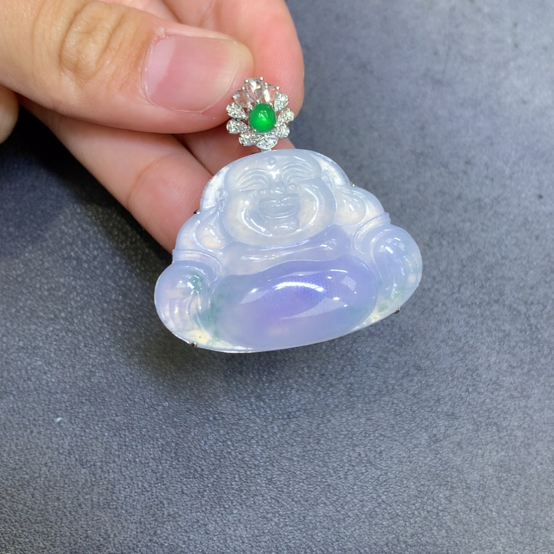 翡翠18K金镶嵌颈饰翡翠