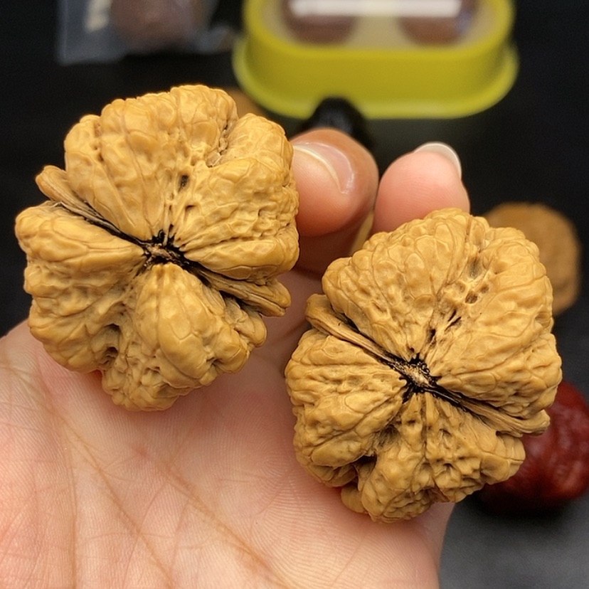 【闪购商品】把件文玩核桃43尺蝴蝶蟾
