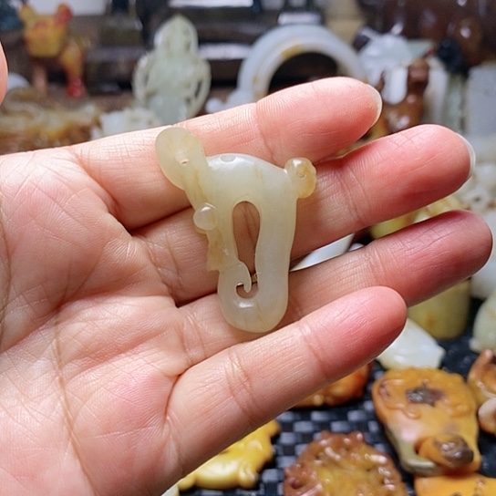 和田玉挂件未镶嵌浪*