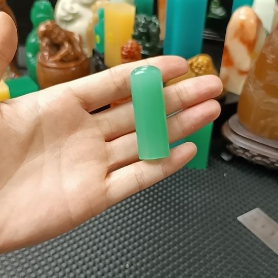 寿山石印石雅安绿随形章