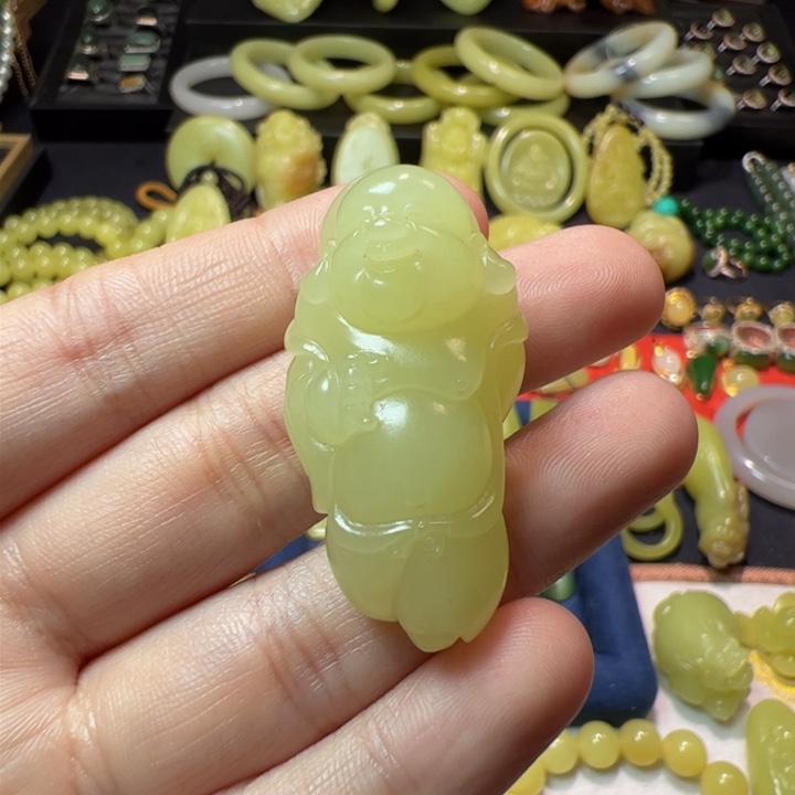 和田玉（黄玉）颈饰未镶嵌