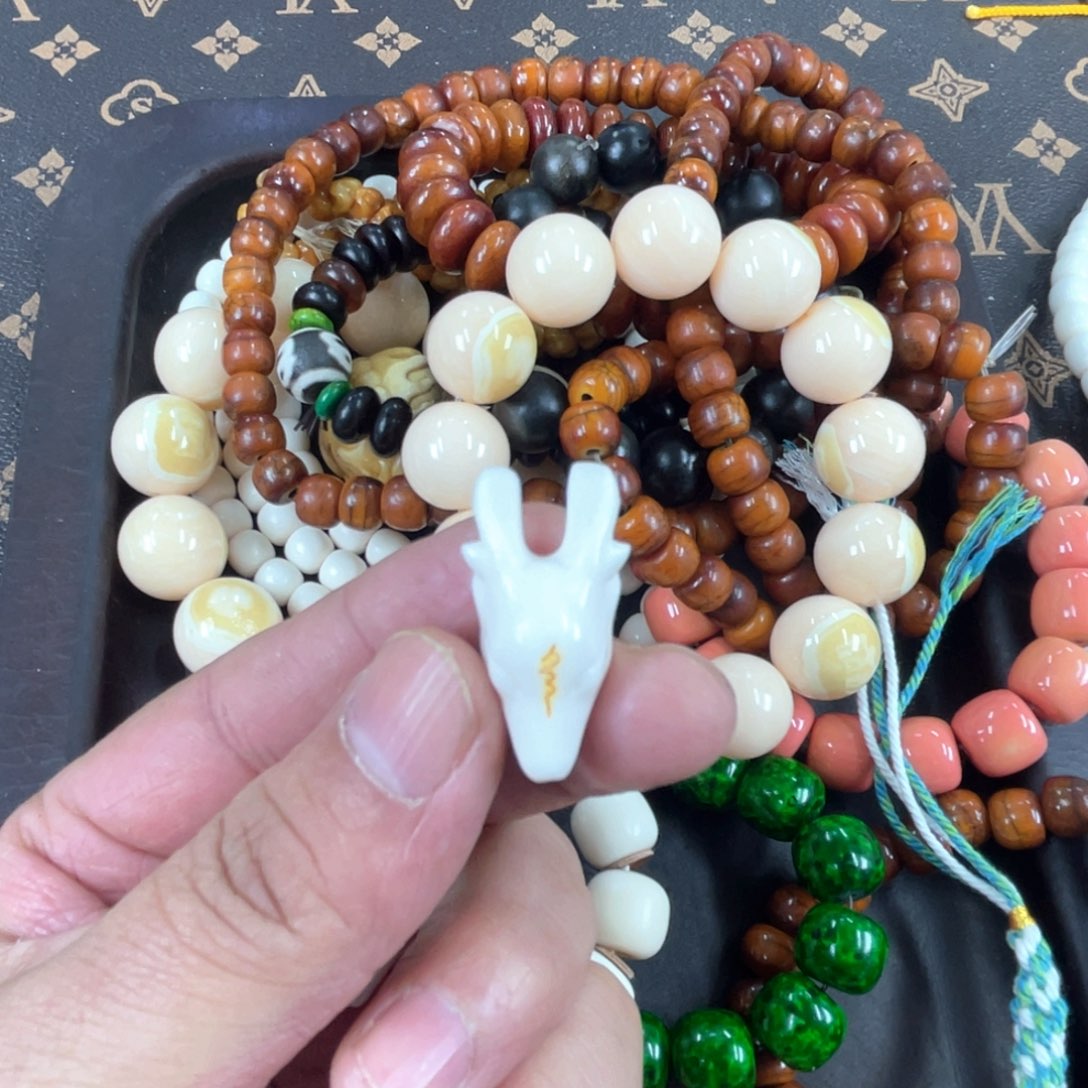 驼骨手串/手链编号111卡1.4