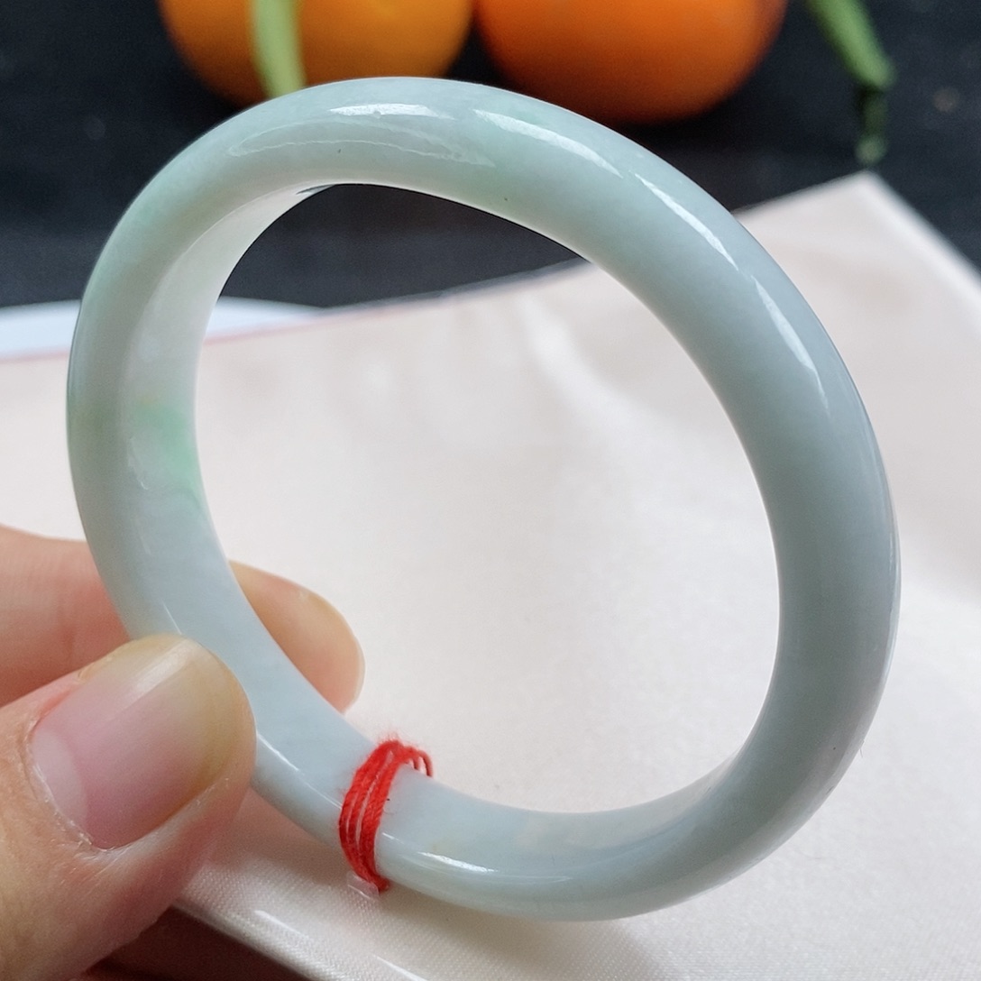 【闪购商品】翡翠手镯（贵妃镯）未镶嵌226号