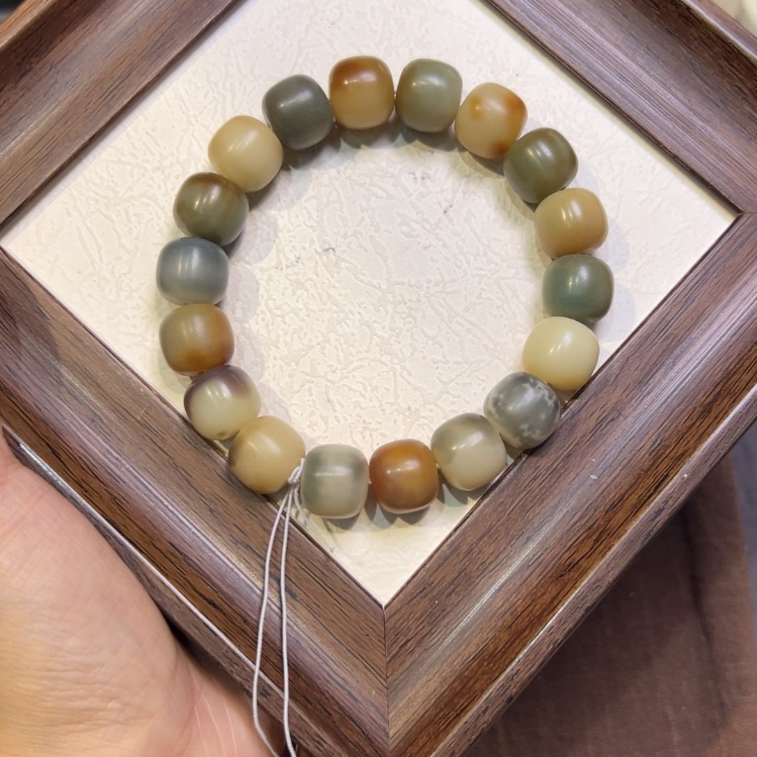 菩提籽类185卡14微瑕浮力