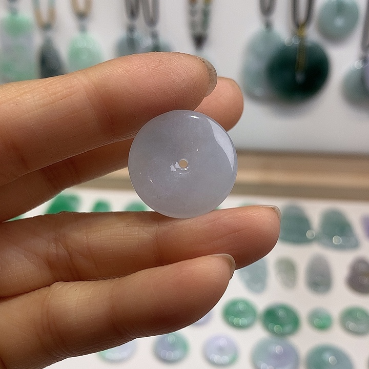 翡翠未镶嵌颈饰68