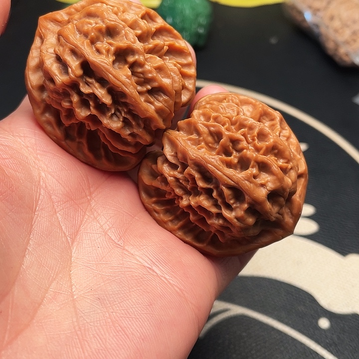 文玩核桃把件曹大龙