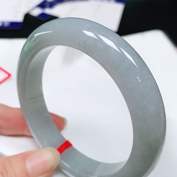 翡翠手镯（圆镯）未镶嵌