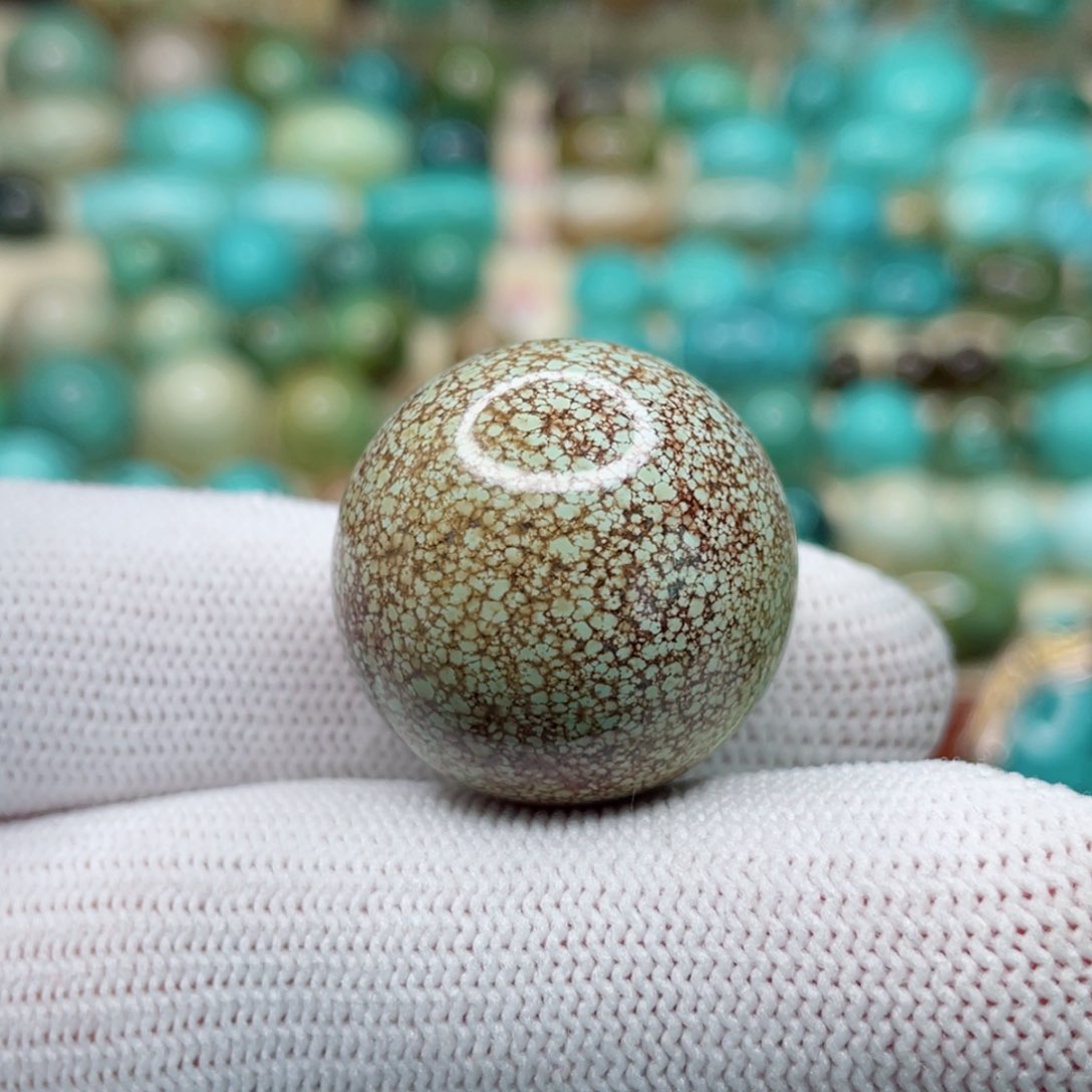 未镶嵌绿松石颈饰