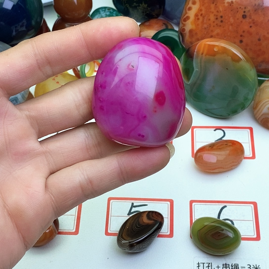 玛瑙/玉髓未镶嵌珠宝奇石