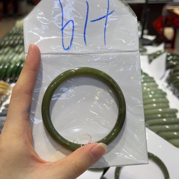 和田玉（糖玉）手镯未镶嵌