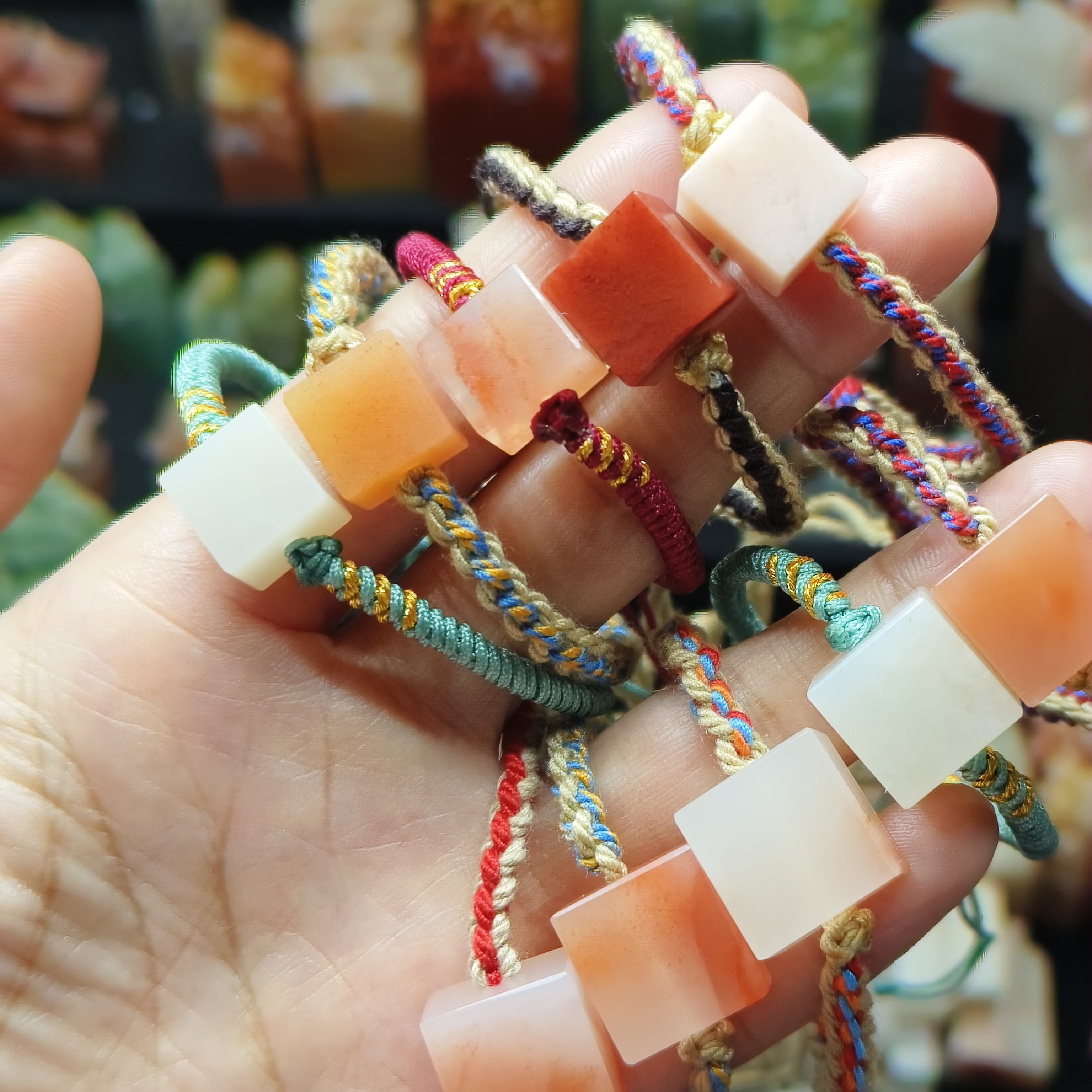 老挝石穿戴印手链，情侣手串，情侣手链，1.0~1.38cm左右，（401号）