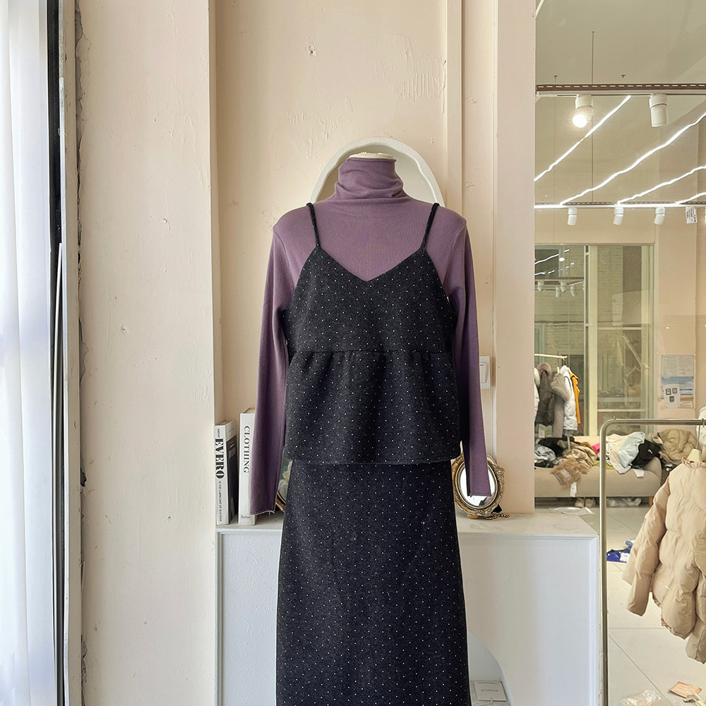 青青定制女装 秋冬法式木耳边打底波点吊带长裙紫色三件套T5299