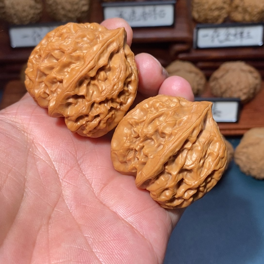 文玩核桃把件平谷火苗全品