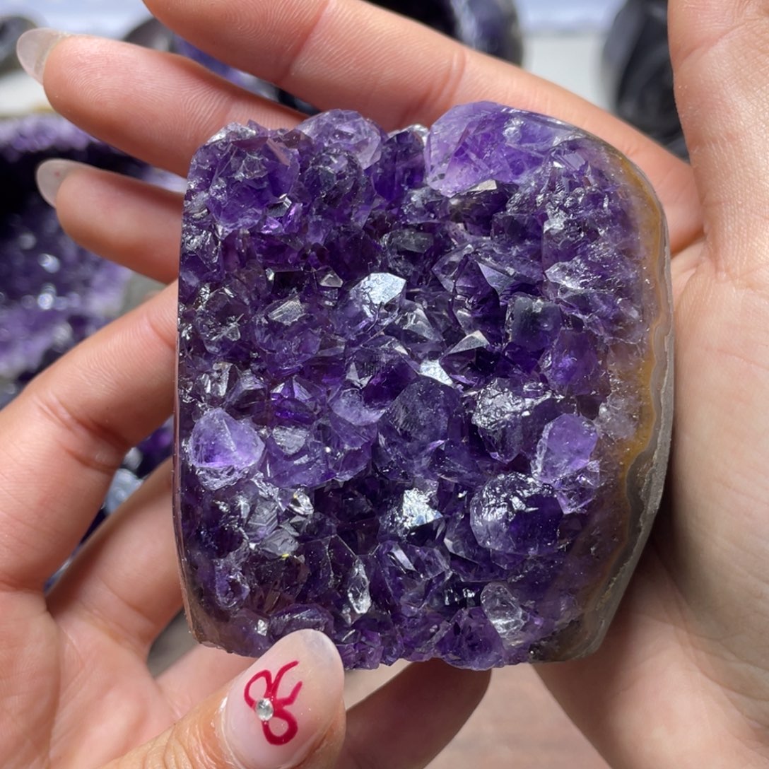 紫晶大型摆件（非配饰）未镶嵌