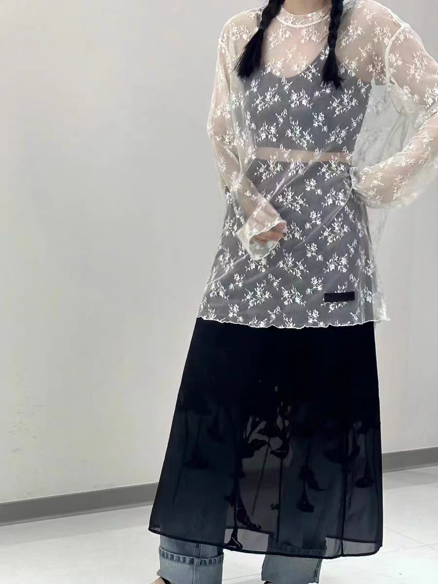 设计师品牌~2025年夏季新款圆领蕾丝长袖休闲宽松打底衫T恤