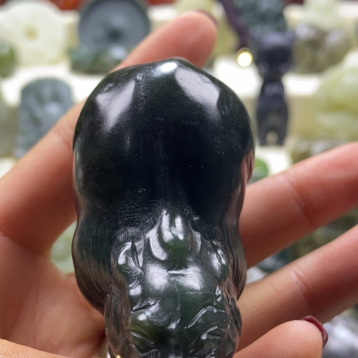 和田玉颈饰未镶嵌勇**涯