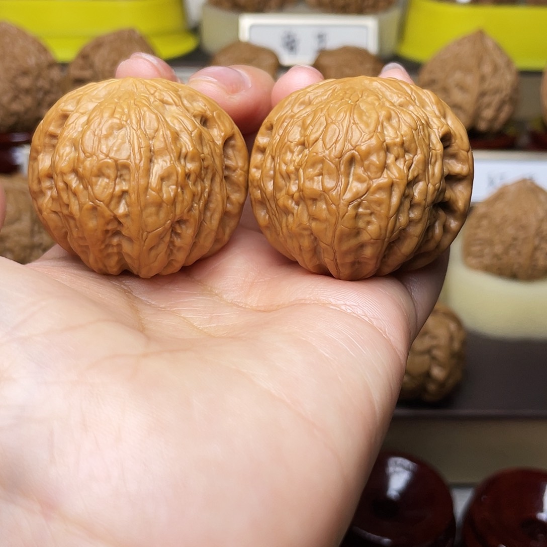 把件文玩核桃大**蝈铁锤39左右