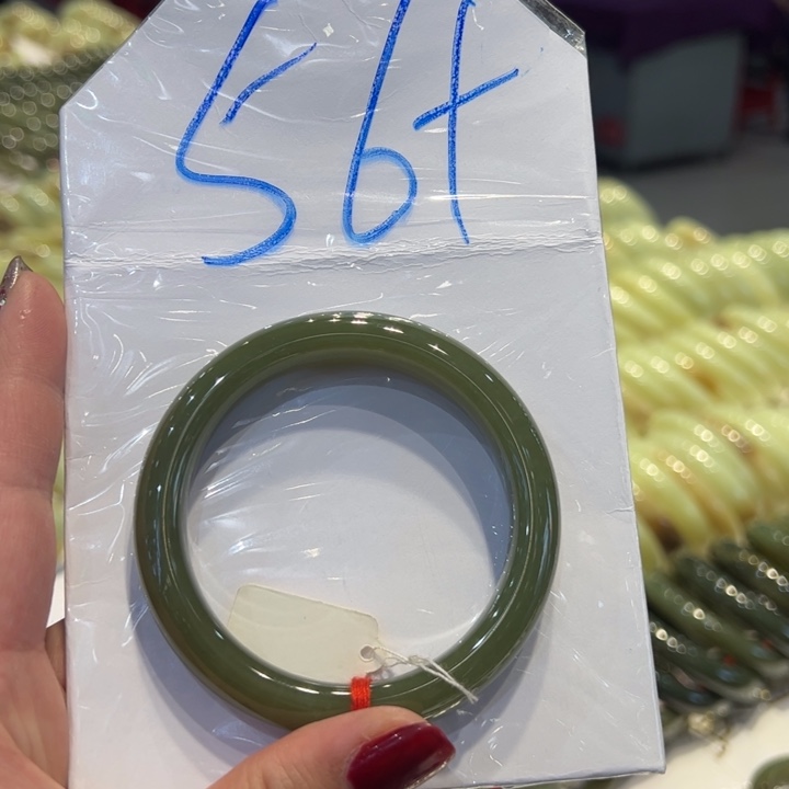 和田玉（糖玉）笔搁未镶嵌*️****