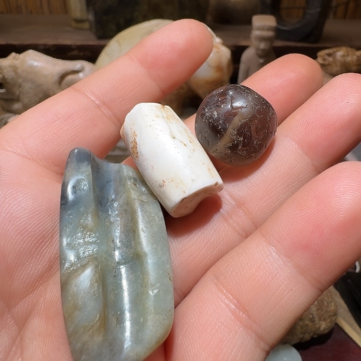 和田玉（糖玉）未镶嵌颈饰