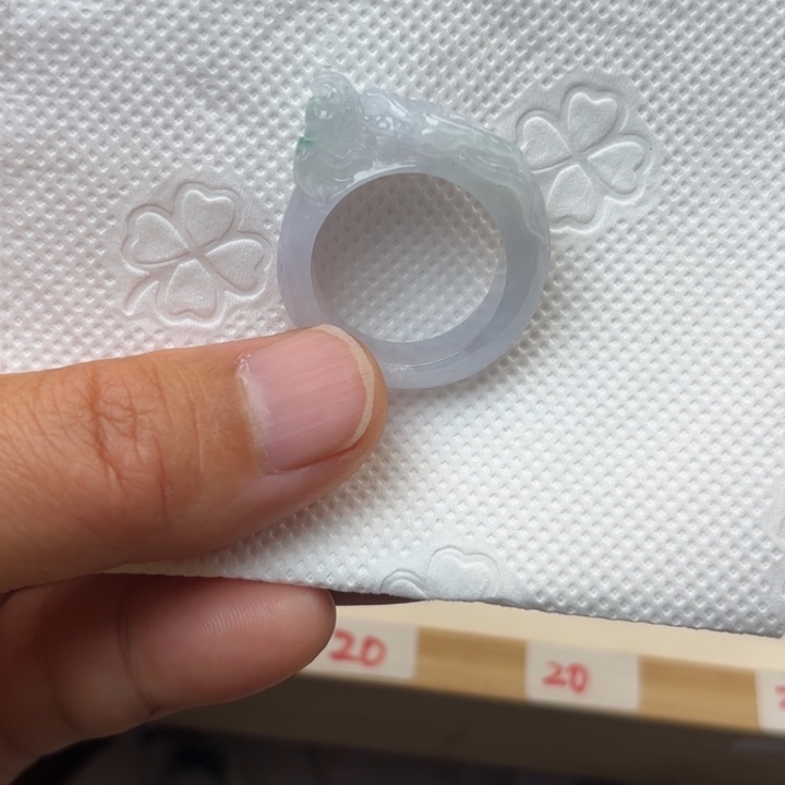 翡翠未镶嵌戒指港码20.5龙戒243