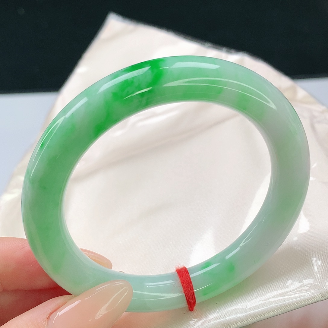 未镶嵌手镯翡翠833