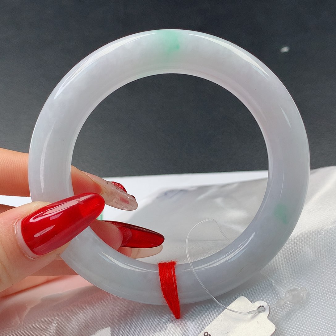 翡翠手镯未镶嵌诚*，58圆条