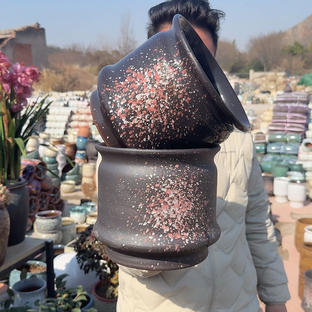 紫砂花盆口20高18（两个黑色泼墨宋